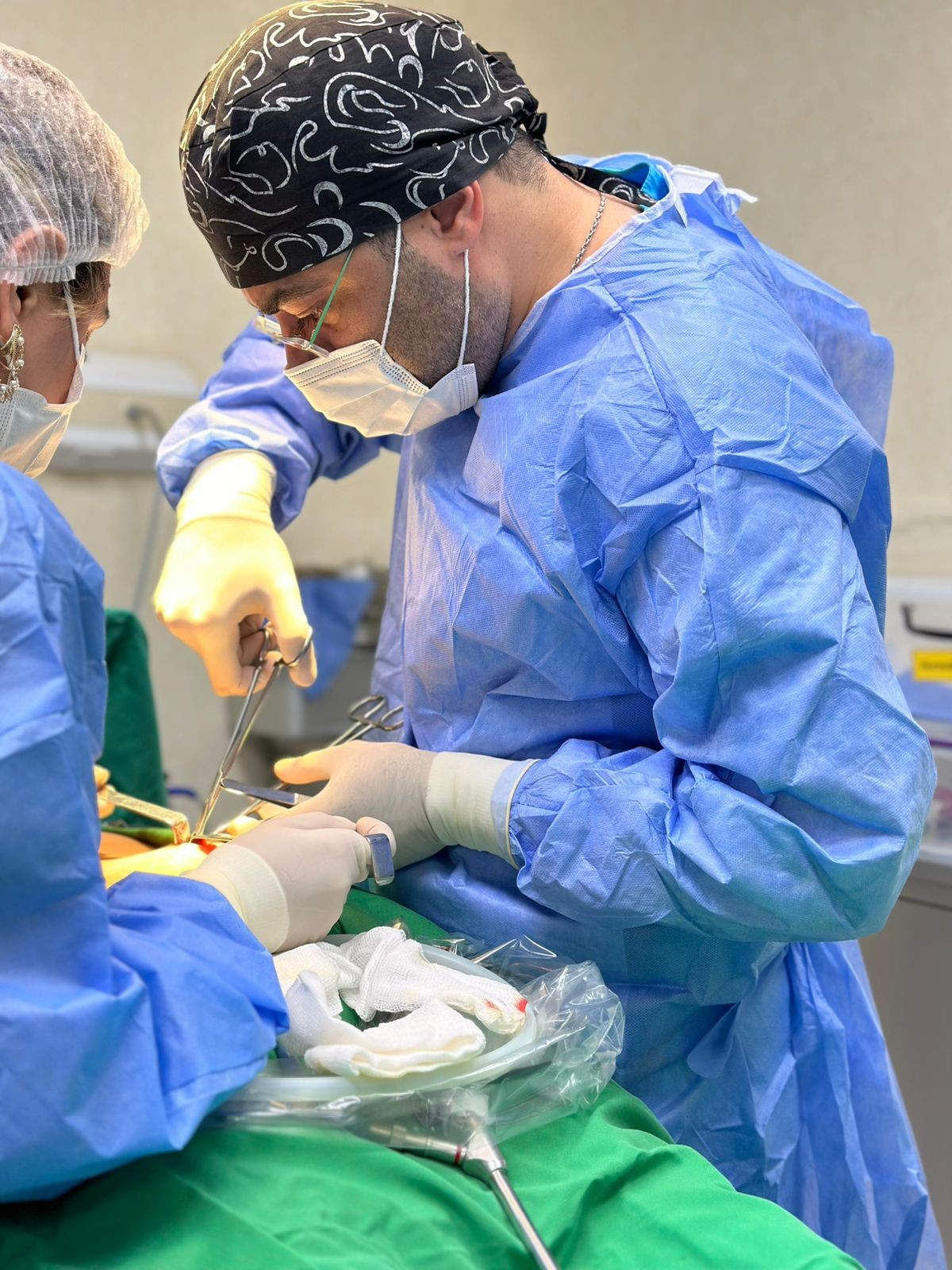 Tanınmış Cərrah Dr. Ramil Quliyev - 18 illik peşəkar təcrübə və beynəlxalq uğurlar